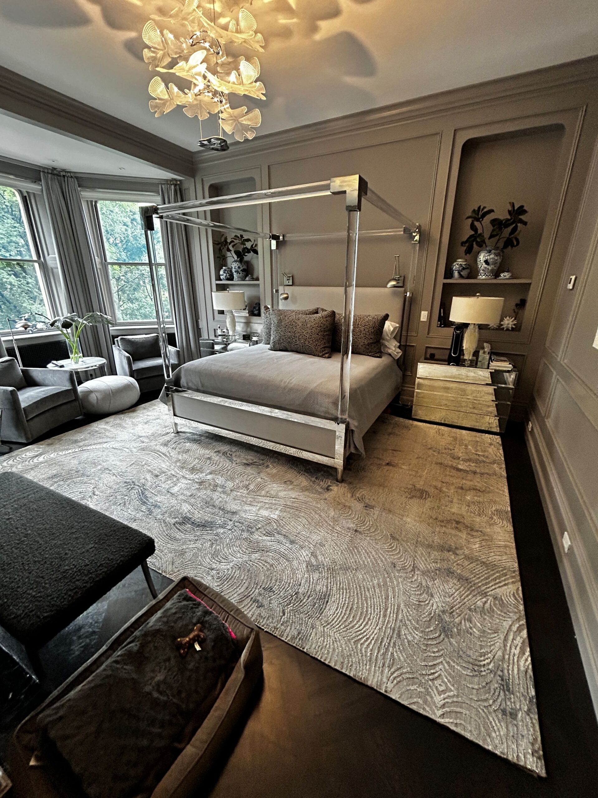 Decorative area rug in a Weston, MA home after professional area rug cleaning.